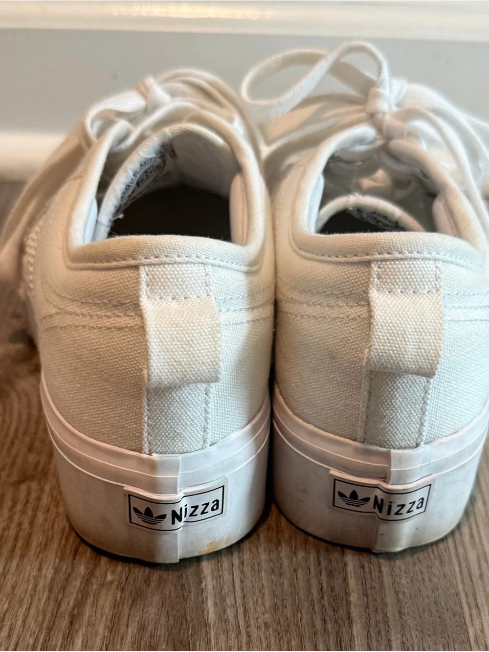 Adidas Nizza Platform White Sneaker Shoe Women’s size 6